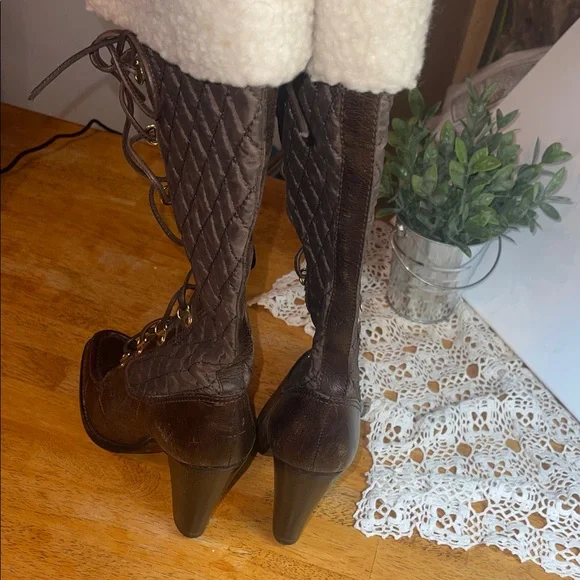 Michael Kors Leather & Quilted Heeled Boots with removable Cuff - Picture 12 of 14